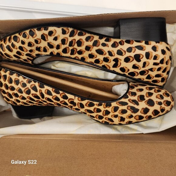 Sofft calf hair block heel leopard print Belicia pumps. NIB. Size 8 Wide - Picture 9 of 11